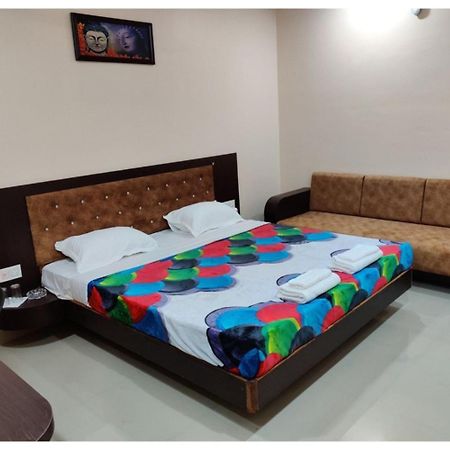 Hotel Pragati, Chanderi, Mp Eksteriør bilde