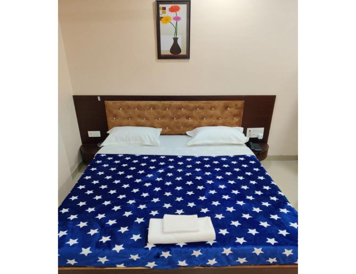 Hotel Pragati, Chanderi, Mp Eksteriør bilde
